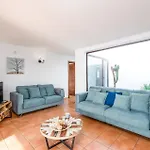 Villa Dorada By *