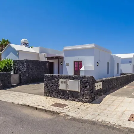 Villa Dorada By *