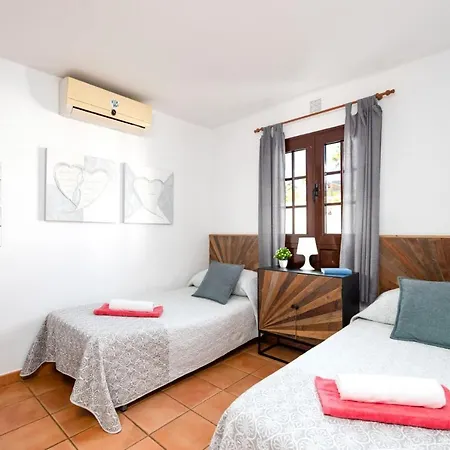 Villa Dorada By *